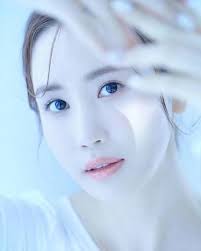 Biết nhau nhiều năm nên khi chuyển sang giai đoạn tình yêu, hai người khá thận trọng, nguồn tin cho biết trên nate. Self Illumination Visual Still Beautiful Looks Admired By Se7en Lee Da Hae Yoon Se Ah