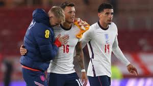Versatile at the back and boasting excellent progressive. Jahrelang Antibiotika Und Monate Im Krankenhaus Die Schwere Anfangszeit Von Englands Ben White Goal Com