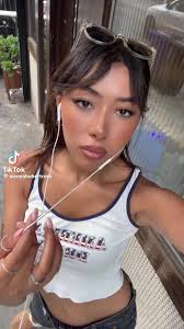 Sienna Hubert Ross Colombia