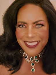 2025 is the year of being ,Authentically You....Love yourself with all your  Fabulousity...Please give good face from all angles ....peace and happiness  Nirvana Serenity