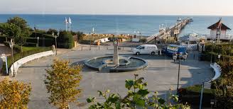 Strandhotel zur promenade se află la o distanță de 68,5 km km de cel mai apropiat aeroport (aeroportul heringsdorf). Binz Promenade Belgrano Natural Stones