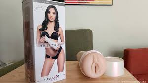 Initial fleshlight exploration - an intimate adventure has begun