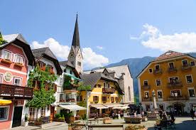 The hallstatt map includes the village of obertraun. The Top 10 Things To See And Do In Hallstatt Austria