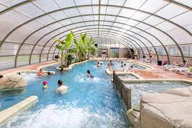 camping piscine chauffee saint malo complexe aquatique et parc aquatique la ville huchet