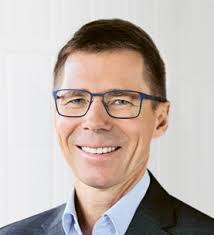 Pushing boundaries together. Through research. For society.