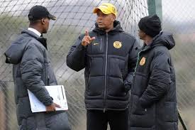 Strona pokazuje profil trenera arthur zwane, łącznie z jego dotychczasowymi pracodawcami jako zawodnik lub szkoleniowiec. Arthur Zwane If Pitso Soccerscenes Africa Globe Facebook