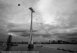 Thames Cable Car Picture Canvas Wall Art in Colour by Dawn O'Connor