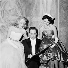 Jan 04, 2011 · 1. Nobel Prize Albert Camus Speaking To Two Women At The Facebook