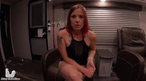 Madrastra cura la erección sin parar de su hijastro - Jane Cane, Shiny Cock  Films