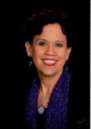 The Nearest Poem Anthology: Sofia M. Starnes: 9780989146500: Amazon.com:  Books