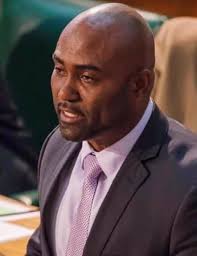 40 IMPORTANT QUESTIONS: 1. Did PNP send JC Hutchinson to give his wife  1,400 acres of Government land? 2. Did PNP force JC Hutchinson to admit  that he was wrong? 3. Did