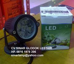 Lampu taman merupakan salah satu aksesoris taman yang tidak boleh anda lewatkan. Sorot Led Taman 5w
