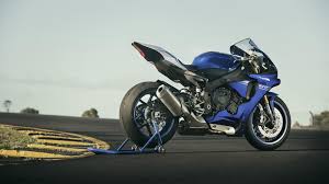 The r1's lift control system (lcs) is updated with more progressive mapping that improves forward drive when the system intervenes. 2017 Yzf R1 Released Today Yamaha R1 Forum Yzf R1 Forums