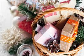 Giving a new year gift is the best way to express your at the time of new year, all the markets are stock up with variety of gifts and flowers. New Year 2020 5 Perfect Gift Ideas For Friends And Family