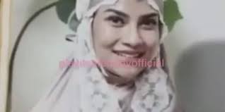 Potret Buku Yasin 40 Harian Vanessa Angel dari Keluarga Doddy Soedrajat,  Tidak Sebut Bibi Andriansyah dan Nama Belakang Gala Sky Diganti