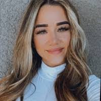 Vicki Eason's Instagram, Twitter & Facebook