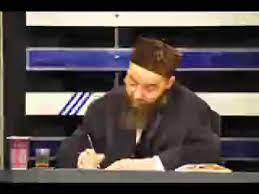 Cubbeli Kuran Okumayi Bilmiyorum Televizyondan Takip Etsem Hatim Sevabi Alir Miyim Youtube