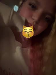 em._.lou🦈🐞🐛🪼🐆 (@em_pinkhair123)