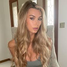 sabrinavaz1 - YouTube