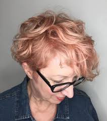 Hattest du bis jetzt aber immer eher dickes haar, welches erst in letzter zeit anfing dünner zu werden, kann das am alter, am stress, an. 20 Frisuren Fur Dunne Lockige Haare Die Einfach Unglaublich Aussehen Neueste Frisuren Bob Frisuren Frisuren 2018 Neueste Frisuren 2018 Haar Modelle 2018