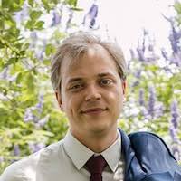 The Benefits of Code Review From an Outside Perspective