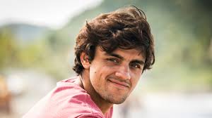 Felipe Simas se emociona com o filho Joaquim: 'Aprendeu a escrever seu  nome'