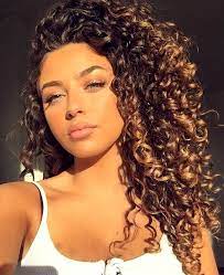 Perfectly Curly On Instagram Model Emeliebattah Curlyperfectly Perfectlycurly Curl Curly Hair Styles Naturally Curly Hair Styles Curly Hair Tips