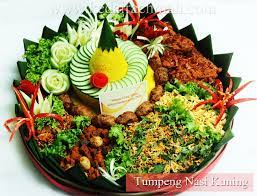 Tumpeng Nasi Kuning One Of Indonesian Traditional Food Resep Makanan Sehat Makanan Sehat Hiasan Makanan