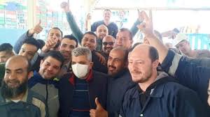 打橫並卡住蘇伊士運河，形成航道堵塞。 外媒最新報導指出，長賜號已有部分脫淺。 外媒消息稱長賜號部分脫淺 脫困最佳時機在28號 錯過再等14天. Udel2vrqznnkbm