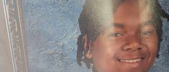 Father leaves one last heart-felt message to teenage son as they prepare to  lay him to rest