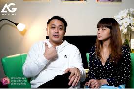 Gilang dirga is an actor and producer, known for surau dan silek (2017), liam dan laila (2018) and d'academy (2014). Cerita Gilang Dirga Sembuh Dari Covid 19 Dalam 9 Hari Halaman All Kompas Com