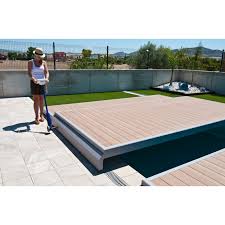 Nous proposons des escaliers pour piscine d'angles ou à poser sur un bord droit, plusieurs hauteurs possibles, très facile à installer. Terrasse Deckwell Pour Piscine Misterliner Le Specialiste Liner