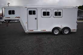 The horse trailer has been gently used and is in very good condition. Used 2001 Exiss 2 Horse Trailer Gooseneck Horse Trailer Dixie Horse Mule Co