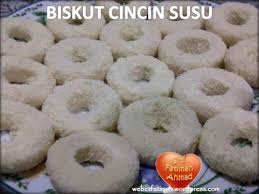 Biskut raya nespray hanya menggunakan 4 bahan. Resepi Biskut Susu Tepung Nespray