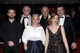 He is an actor, known for inês de portugal (1997), olga drummond (2019) and olhos de água (2001). O Ruy De Carvalho E Aquela Pessoa Que Une Toda A Gente