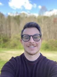 Damon Mayberry's Instagram, Twitter & Facebook