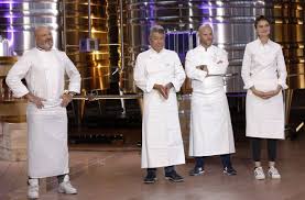 La grande finale de top chef 2014, marquée par la victoire de pierre augé, a été suivie par près de 3,5 millions de téléspectateurs jusqu'à minuit. Objectif Top Chef M6 Qui De Charline Et Vladimir A Remporte La Finale Du Concours