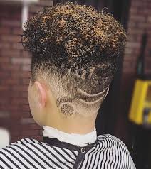 By shaving or cutting a lower section of your hair extremely short, you allow a longer layer to fall over the cut area. 40 Cute Tapered Natural Hairstyles For Afro Hair