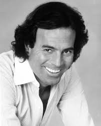 Julio Iglesias împlinește 81 de ani. Formidabila familie a muzicianului