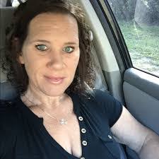 Sharon Vandevander's Instagram, Twitter & Facebook