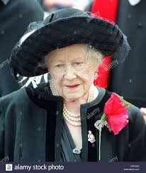 A queen mother is a dowager queen who is the mother of an empress mother. Royal Queen Mum 2 Stockfotografie Alamy