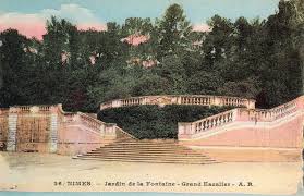 Et du 30 juin au 17 septembre : Nimes Jardin De La Fontaine Grand Escalier Carte Postale Ancienne Et Vue D Hier Et Aujourd Hui Geneanet