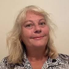 Kathleen Holzer's Instagram, Twitter & Facebook