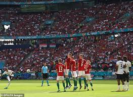 Kylian mbappé‏подлинная учетная запись @kmbappe 20 нояб. Kylian Mbappe Takes Over France Free Kick Duty At Euro 2020 From Antoine Griezmann Aktuelle Boulevard Nachrichten Und Fotogalerien Zu Stars Sternchen