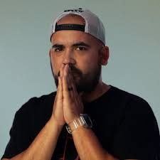 Shane Sinquefield (@1984Shane)