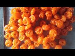 Jalebi is made with all purpose flour and its need to be fermented for about 8 hours. à®š à®²à®ªà®® à®• à®œ à®™ à®• à®° à®š à®¯ à®µà®¤ à®Žà®ª à®ªà®Ÿ Jangiri Sweet Recipe In Tamil Youtube Recipes In Tamil Sweet Recipes Recipes