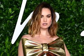 A young newlywed arrives at her husband's imposing family estate on a windswept english coast and finds herself battling the shadow of his first wife, rebecca, whose legacy lives on in the house long after her death. Recent 22 Lily James Movies On Netflix Szymon Mccaffrey
