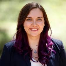 Katelyn Oliver's Instagram, Twitter & Facebook