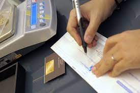 Ce sera via des acomptes. Jura Il Veut Payer Ses Impots Par Cheque L Administration Refuse