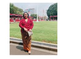 19 model kebaya pengantin batak modern modis fashion. 30 Model Kebaya Untuk Orang Gemuk Dijamin Stylish Updated 2021 Bukareview
